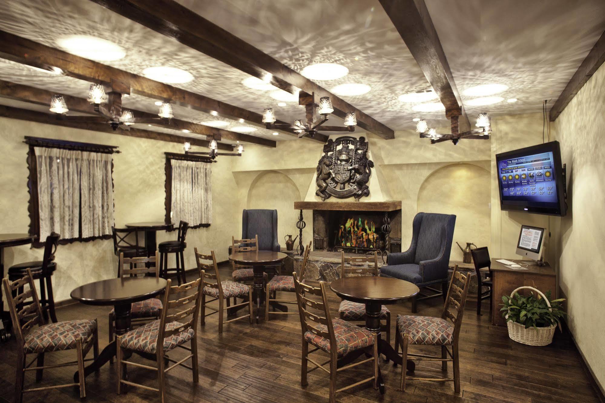 Helendorf River Inn, Suites & Conference Center Екстер'єр фото