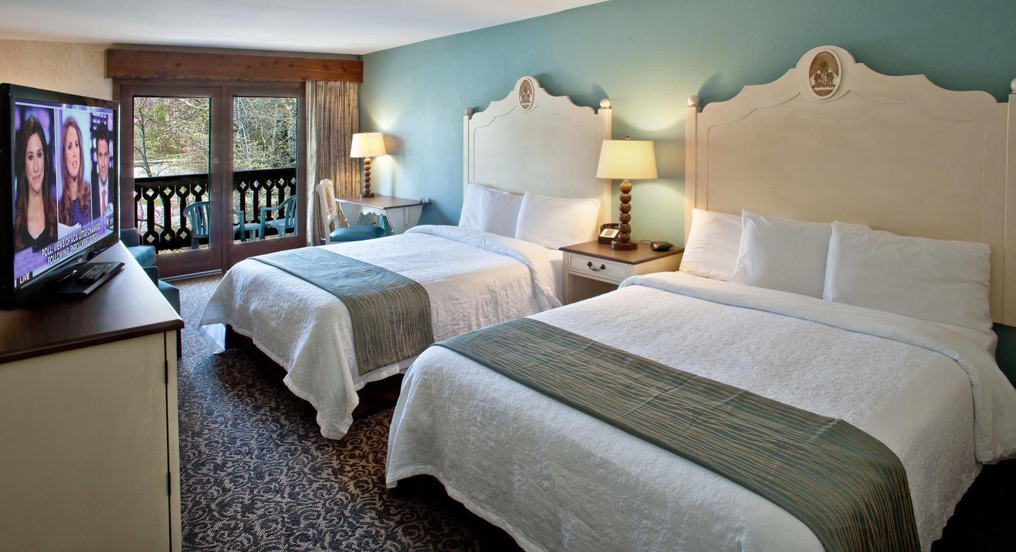 Helendorf River Inn, Suites & Conference Center Екстер'єр фото
