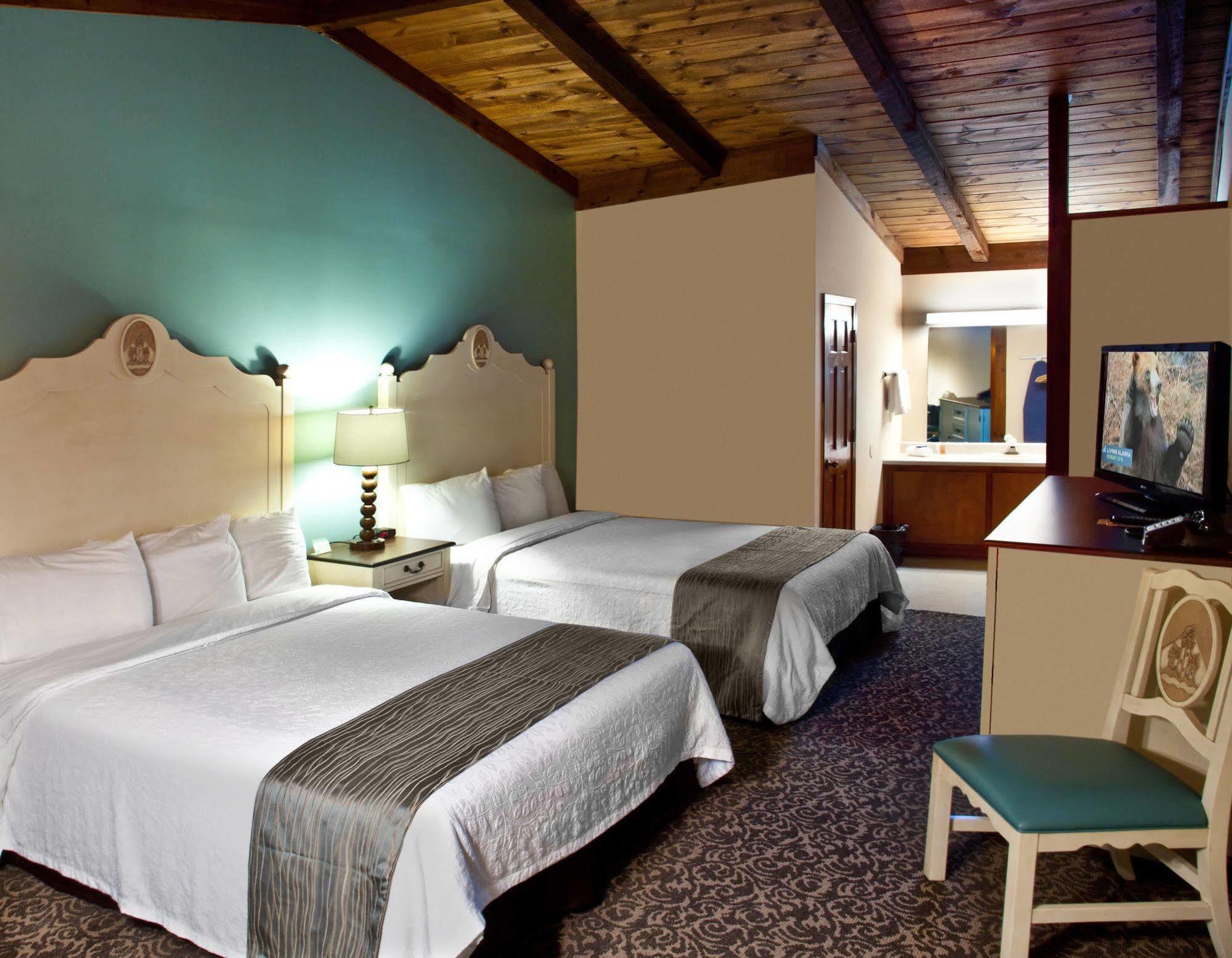 Helendorf River Inn, Suites & Conference Center Екстер'єр фото