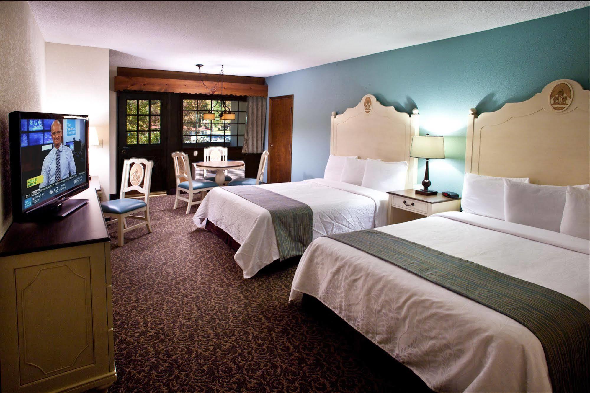 Helendorf River Inn, Suites & Conference Center Екстер'єр фото