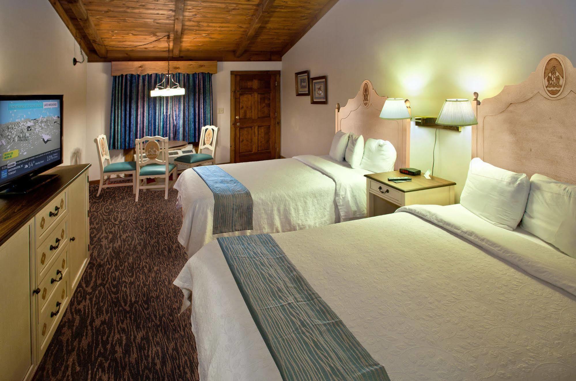 Helendorf River Inn, Suites & Conference Center Екстер'єр фото