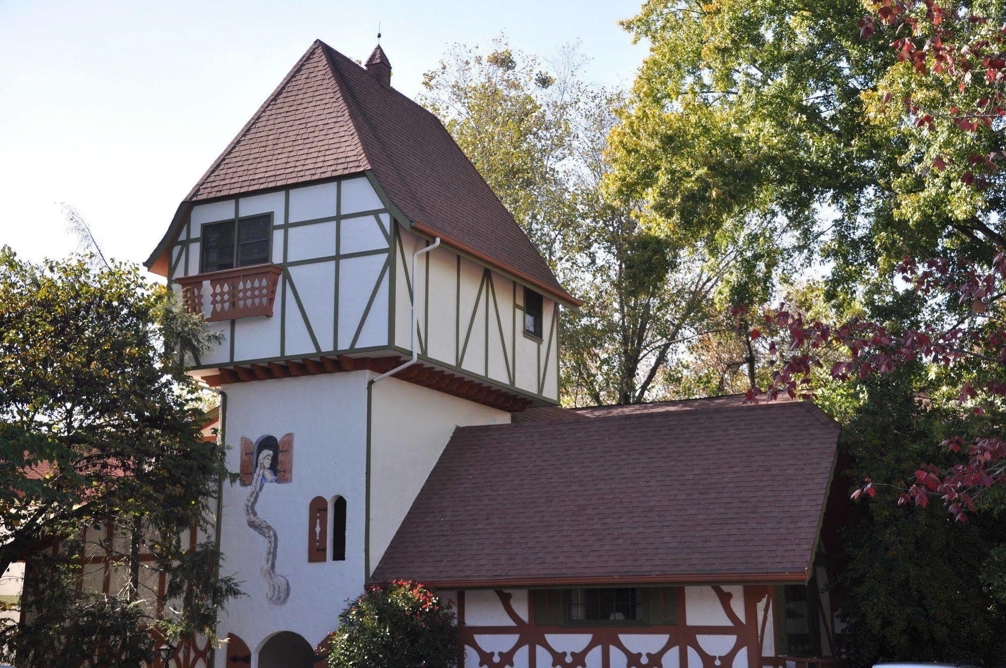 Helendorf River Inn, Suites & Conference Center Екстер'єр фото